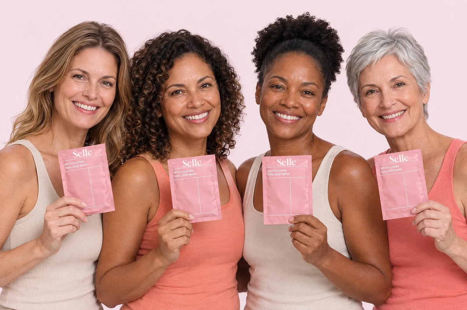 Quatro mulheres segurando o sachê da máscara Selle